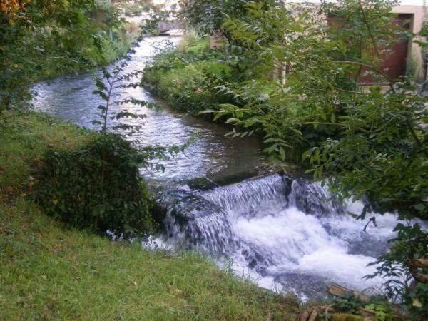 לינה וארוחת בוקר Croissy-sur-Celle Le Moulin Aux Moines מראה חיצוני תמונה